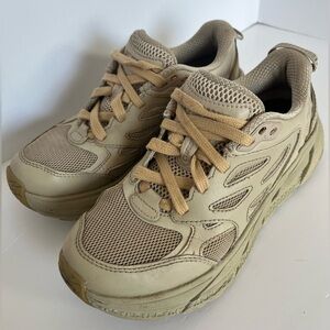 Hoka Bondi L Dune Oxford Tan | Neutral Aesthetic Gorpcore Sneaker